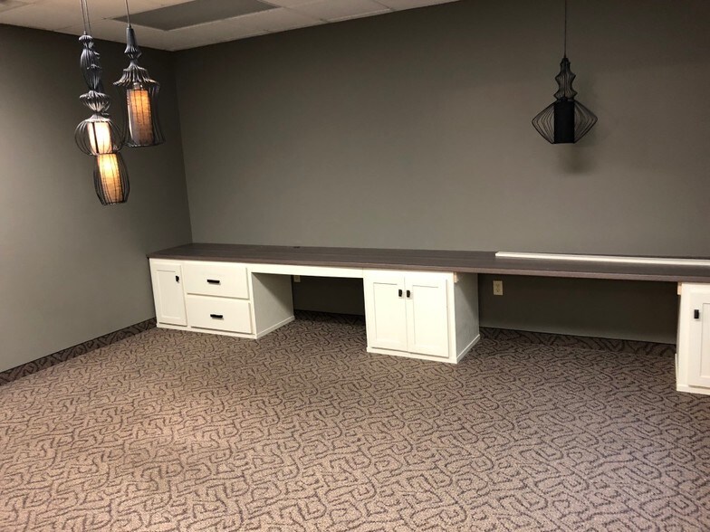 More Photos Of 1200 Hosford St, Hudson Office For Lease