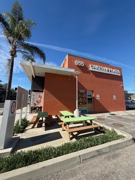 More Photos Of 535-611 W Main St, Alhambra Storefront Retail Office For Lease