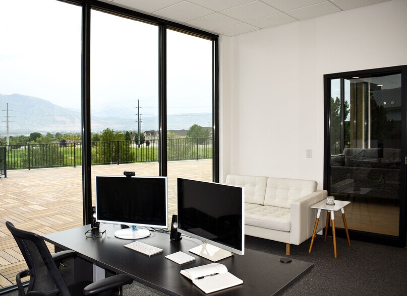 Primary Photo Of 10718 S Beckstead Ln, South Jordan Coworking Space
