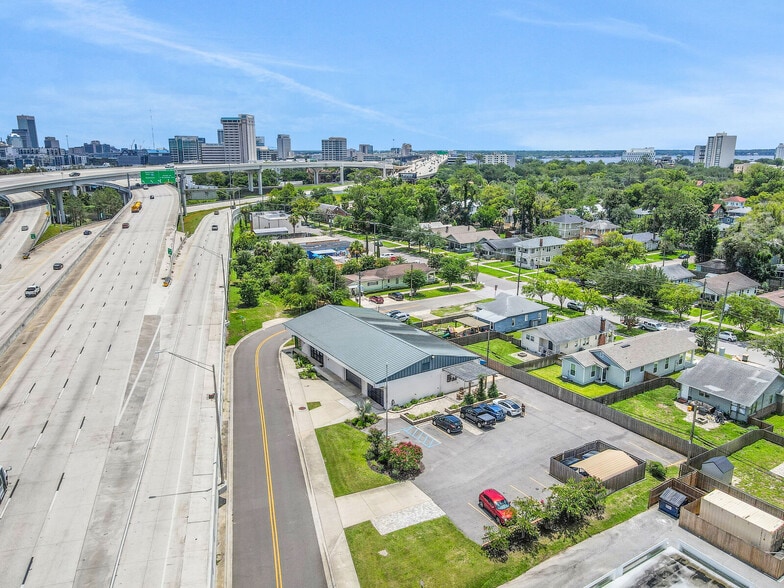 More Photos Of 624 Goodwin St, Jacksonville Office For Sale