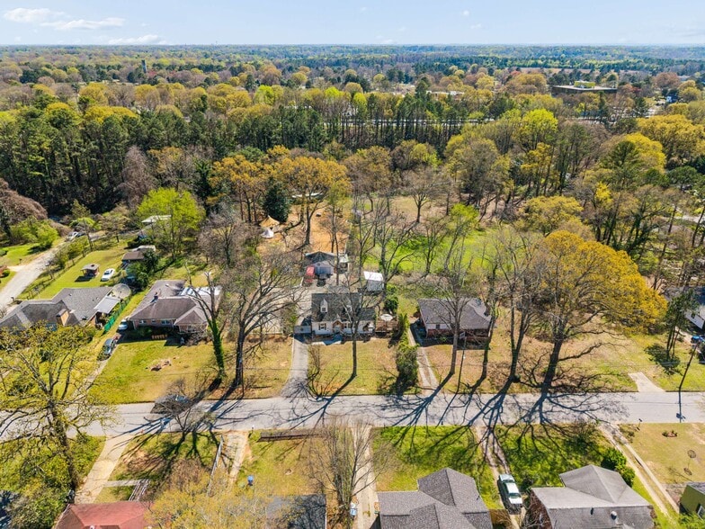 More Photos Of 1860 Penelope Rd NW, Atlanta Hospitality For Sale