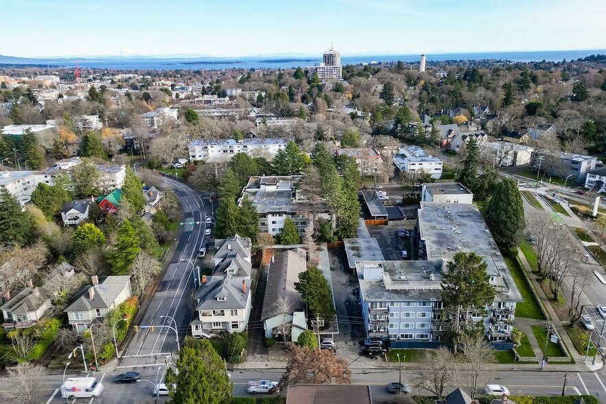 More Photos Of 1321 Fernwood Rd, Victoria Apartments For Sale