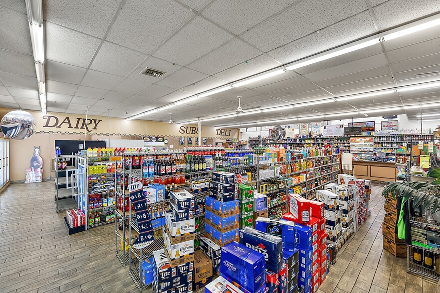More Photos Of 5625-5655 18 Mile Rd, Sterling Heights Storefront For Sale