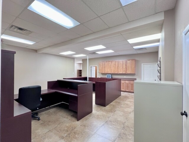 More Photos Of 3512 Avenue I, Rosenberg Office For Lease