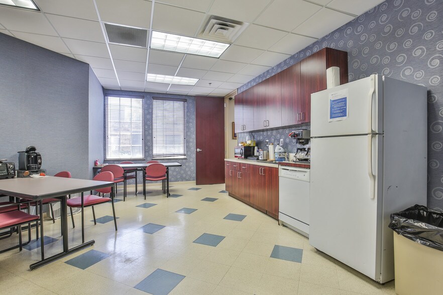 More Photos Of 500 Plantation Park Dr, Loganville Office For Lease