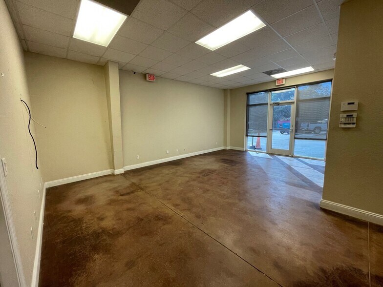 More Photos Of 12570 Metro Pky, Fort Myers Warehouse For Sale