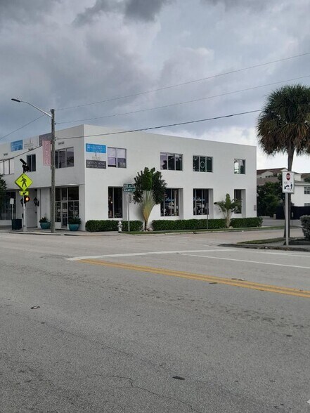 More Photos Of 3638 S Dixie, West Palm Beach Storefront Retail Residential For Lease