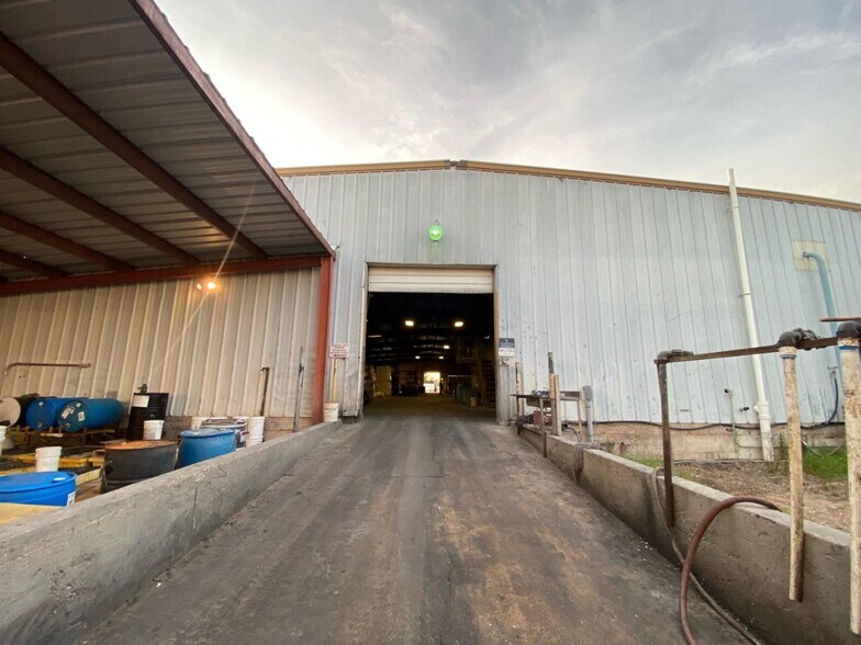More Photos Of 2933 Hwy 60, Wharton Industrial For Sale