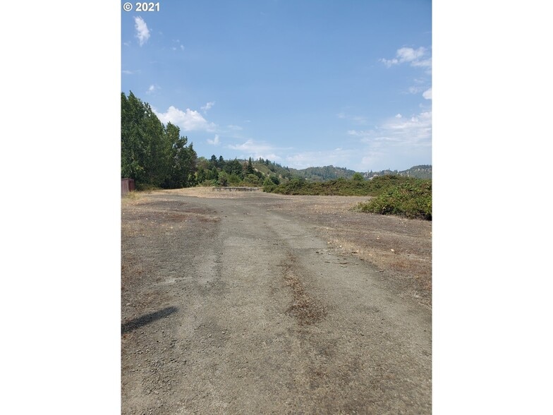 More Photos Of 0 Quarry Rd, Roseburg Land For Sale