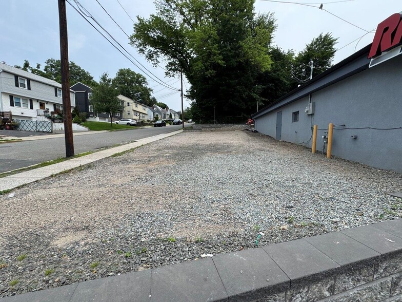 More Photos Of 219 Railroad Ave, Ridgefield Park Warehouse For Sale