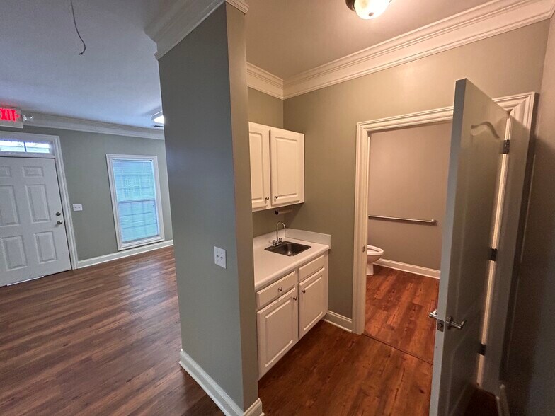 More Photos Of 1050 Shiloh Rd NW, Kennesaw Office For Lease