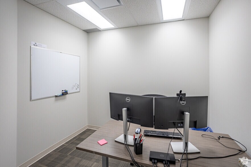 More Photos Of 6715 8th St NE, Calgary Office For Lease