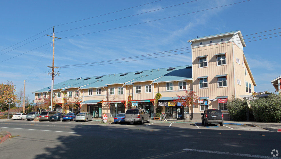 Primary Photo Of 8270-8282 Old Redwood Hwy, Cotati Storefront Retail Residential For Lease