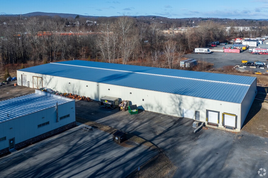Primary Photo Of 1771 Lock Dr, Leominster Warehouse For Lease