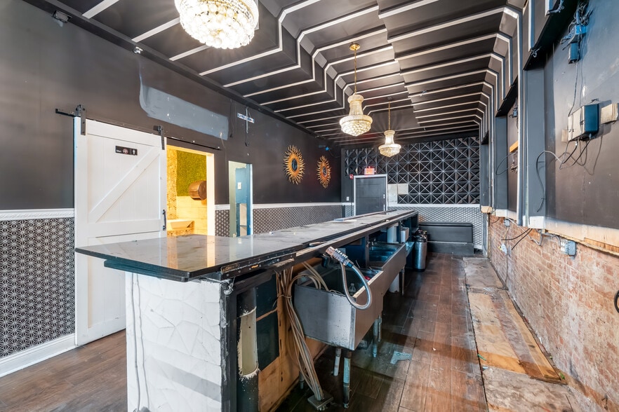 More Photos Of 646 Newark Ave, Jersey City Storefront Retail Residential For Lease
