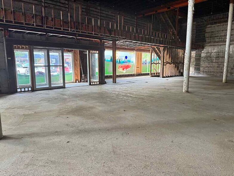More Photos Of 301 Broad St, Kingsport Storefront For Sale