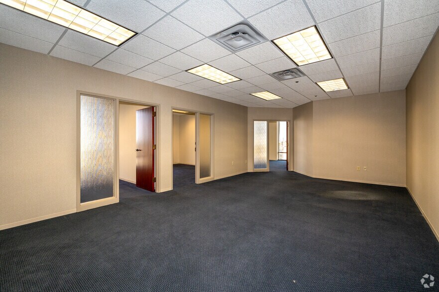 More Photos Of 301 N Main St, Wichita Office For Lease