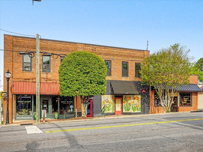 More Photos Of 119 Hillsboro St, Pittsboro Office For Sale
