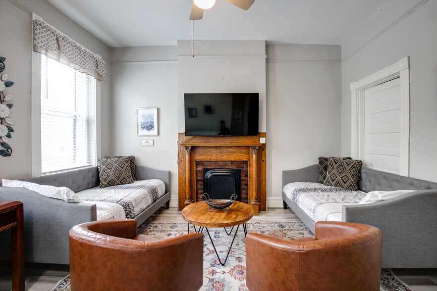 More Photos Of 1320 W Main St, Richmond Office Residential For Sale