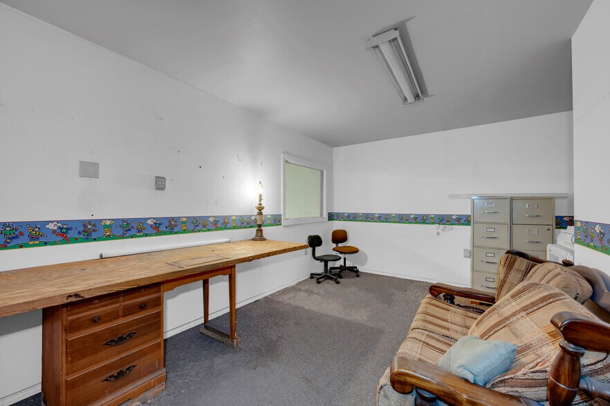 More Photos Of 7330 Texas 261 Hwy, Buchanan Dam Warehouse For Sale