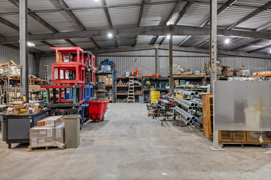 More Photos Of 1801 E 23rd St, Chattanooga Light Distribution For Lease