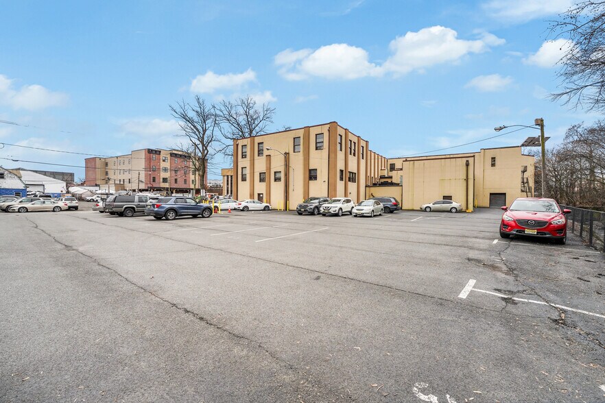 More Photos Of 46 Farrand St, Bloomfield Manufacturing For Sale