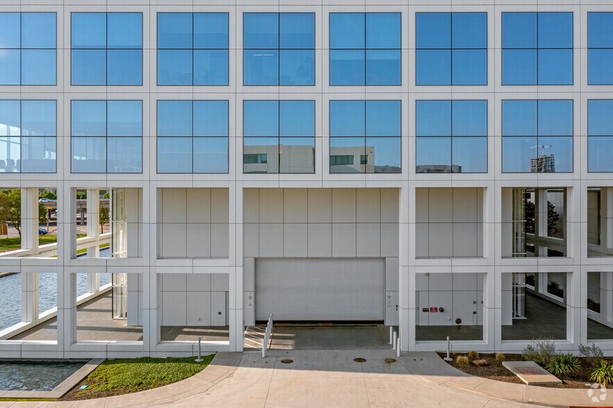 More Photos Of 7950 Legacy Dr, Plano Office For Lease