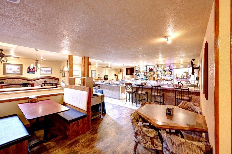 More Photos Of 1917 Pacific Ave, Long Beach Restaurant For Sale