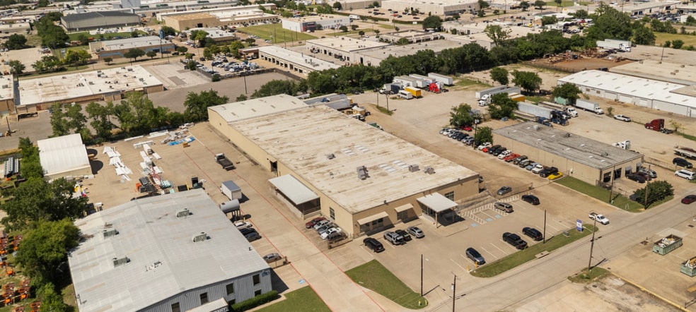 More Photos Of 2747 Oakland Ave, Garland Warehouse For Sale