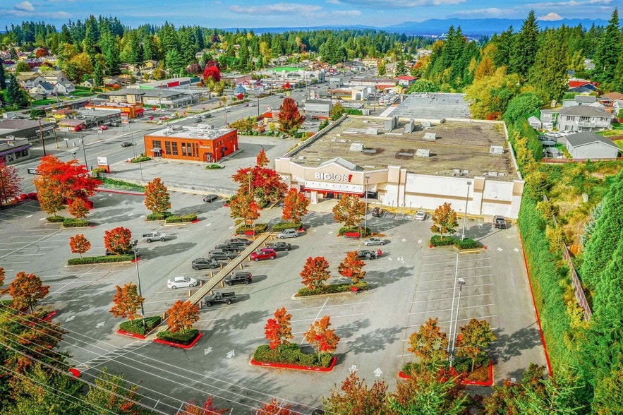 More Photos Of 6727 Evergreen Way, Everett Freestanding For Lease