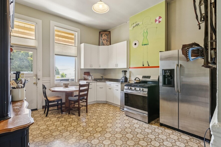 More Photos Of 423-433 S Van Ness Ave, San Francisco Apartments For Sale