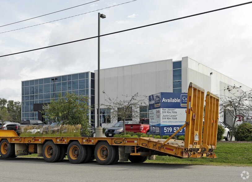 More Photos Of 565 Boxwood Dr, Cambridge Industrial For Sale