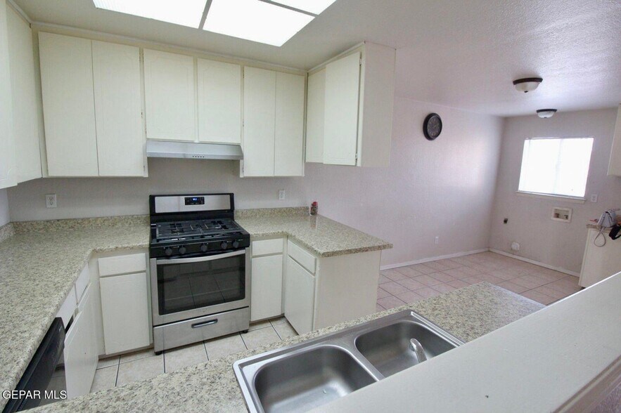 More Photos Of 8100 Alameda Ave, El Paso Apartments For Sale