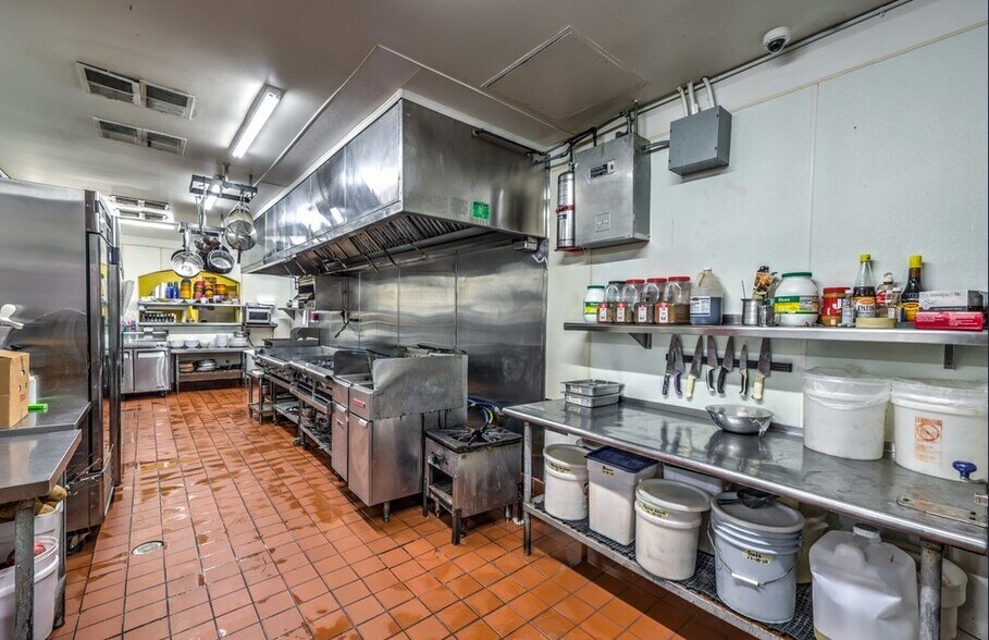 More Photos Of 1108 E Lake Mead Blvd, North Las Vegas Restaurant For Sale