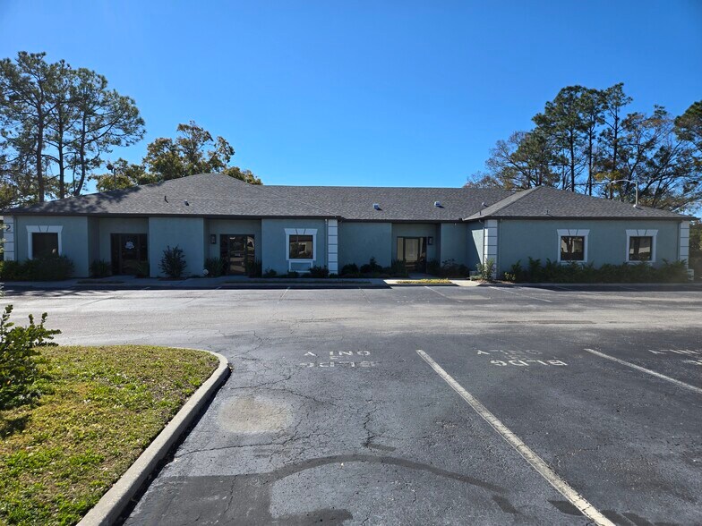 Primary Photo Of 13555 Automobile Blvd, Clearwater Medical For Lease