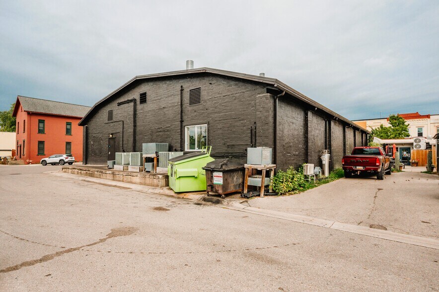 More Photos Of 151 River St, Elk Rapids General Retail For Sale