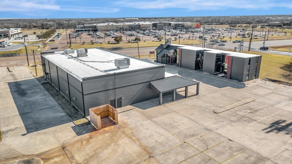 More Photos Of 4106 Houston Hwy, Victoria General Retail For Lease