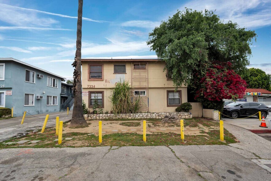 More Photos Of 7224 Hazeltine Ave, Van Nuys Apartments For Sale