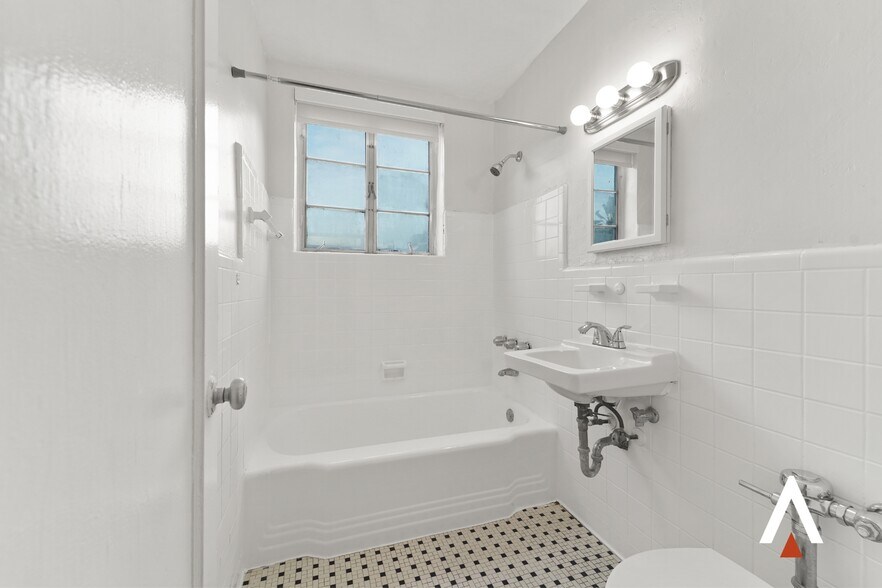 More Photos Of 531 16th St, Miami Beach Apartments For Sale