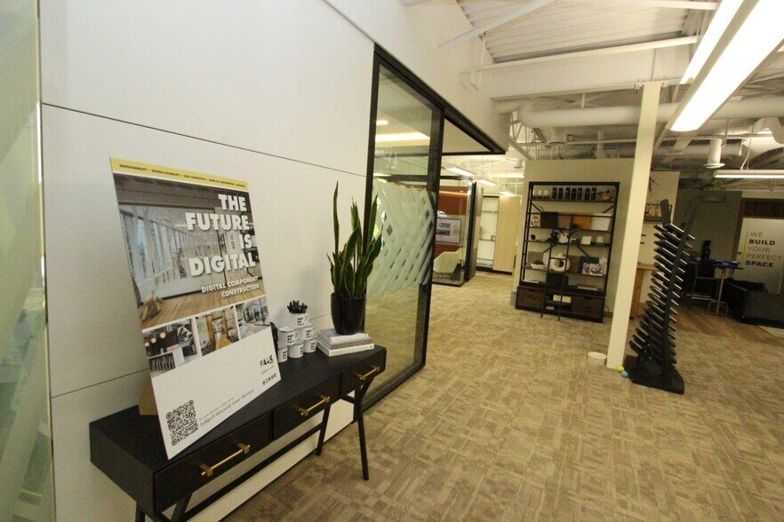 More Photos Of 2323 Boundary Rd, Vancouver Light Distribution For Sale