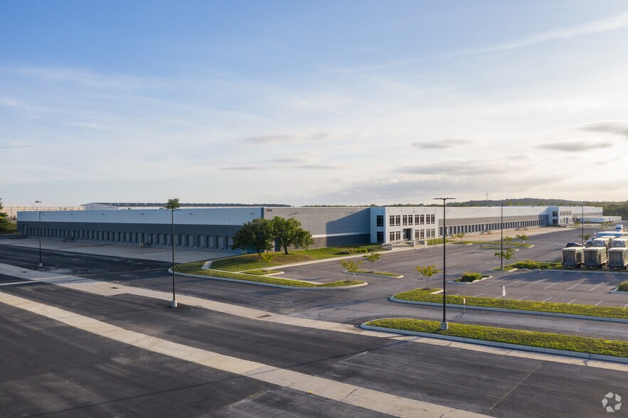 Primary Photo Of 7600 Assateague Dr, Jessup Warehouse For Lease