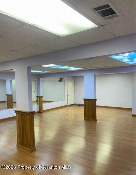 More Photos Of 1434 Mount Cobb Rd, Lake Ariel Medical For Lease