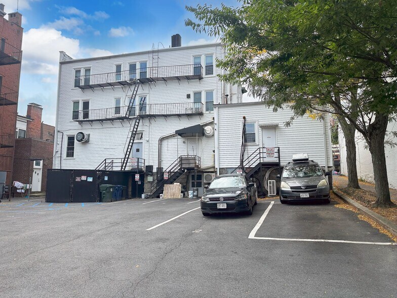 More Photos Of 137-141 Larchmont Ave, Larchmont Apartments For Sale