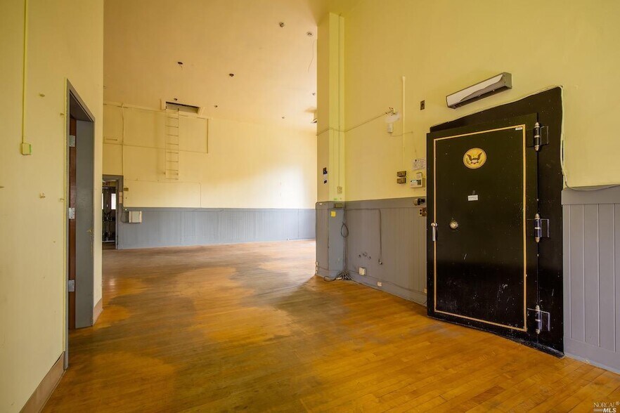 More Photos Of 224 N Oak St, Ukiah Office Residential For Sale