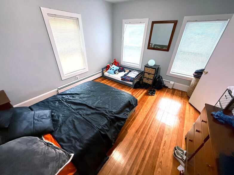 More Photos Of 25-27 West St, West Bridgewater Apartments For Sale