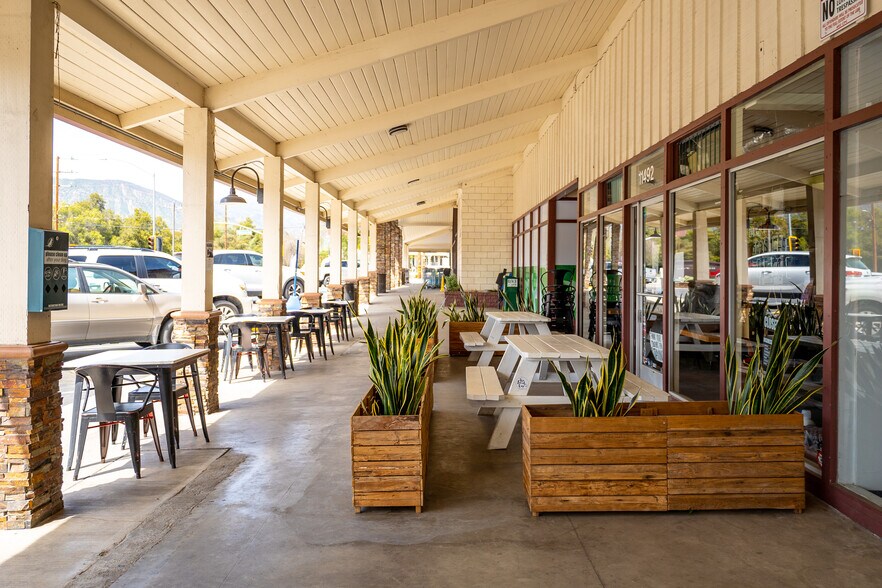 More Photos Of 11480-11496 N Ventura Ave, Ojai General Retail For Sale