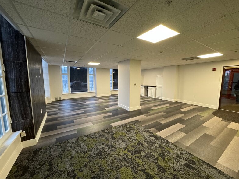 More Photos Of 237 N Michigan St, South Bend Apartments For Lease