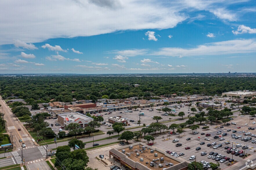 More Photos Of 11722 Marsh Ln, Dallas Storefront For Lease