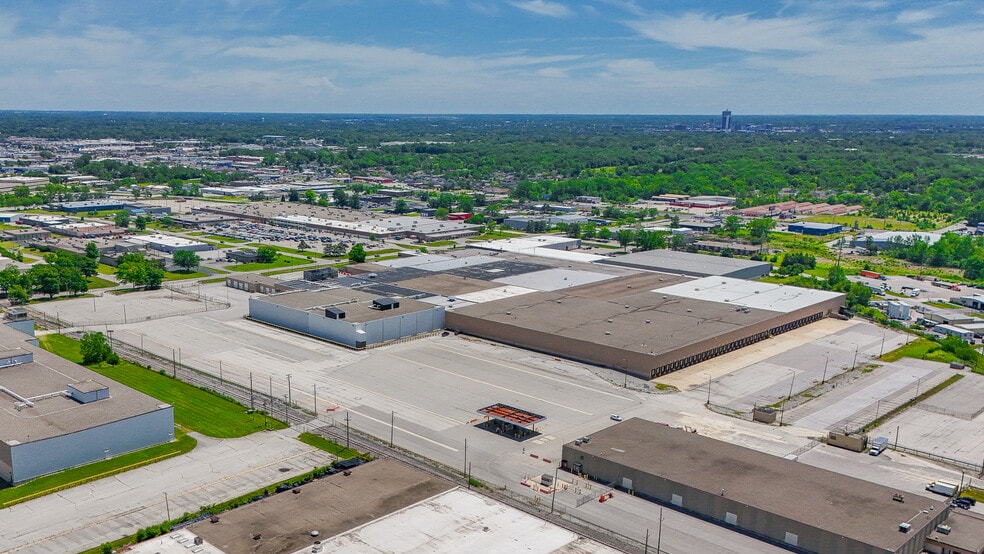 More Photos Of 4815 Executive Blvd, Fort Wayne Unknown For Lease