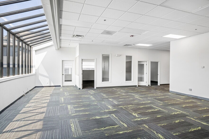 More Photos Of 23 Lake Bellevue Dr, Bellevue Storefront Retail Office For Sale